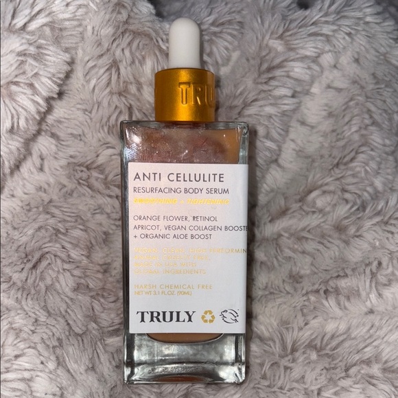 TRULY Other - TRULY Gold Serum Cellulite Oil